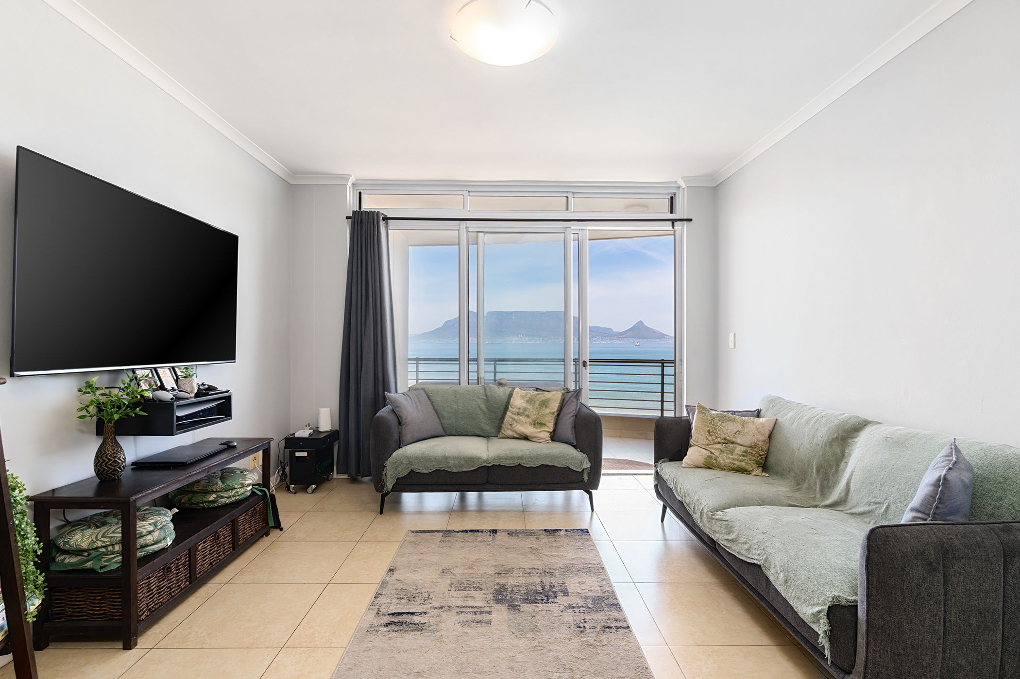 2 Bedroom Property for Sale in Beachfront Western Cape